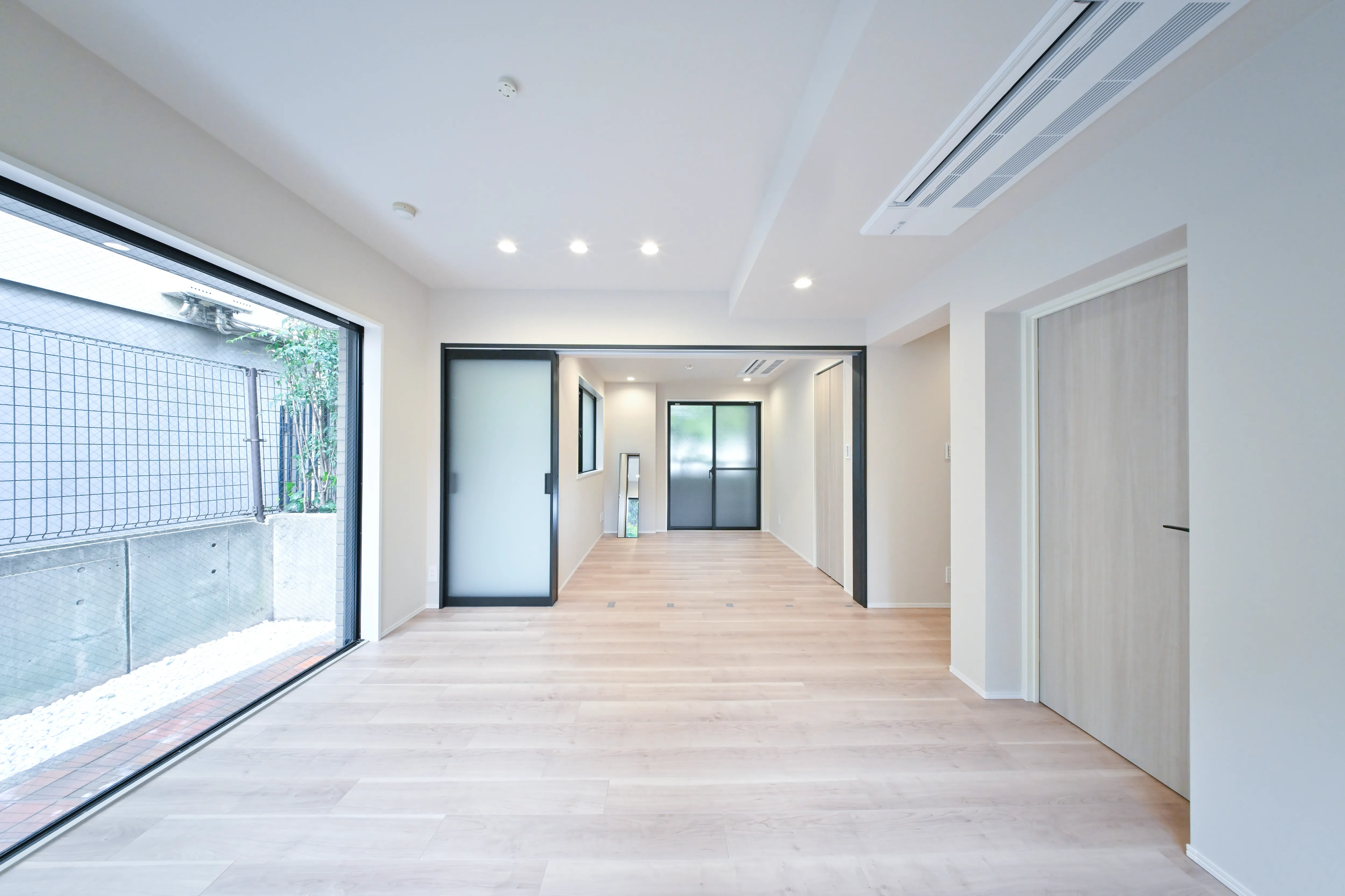 株式会社TO PLACE販売実績イメージ写真